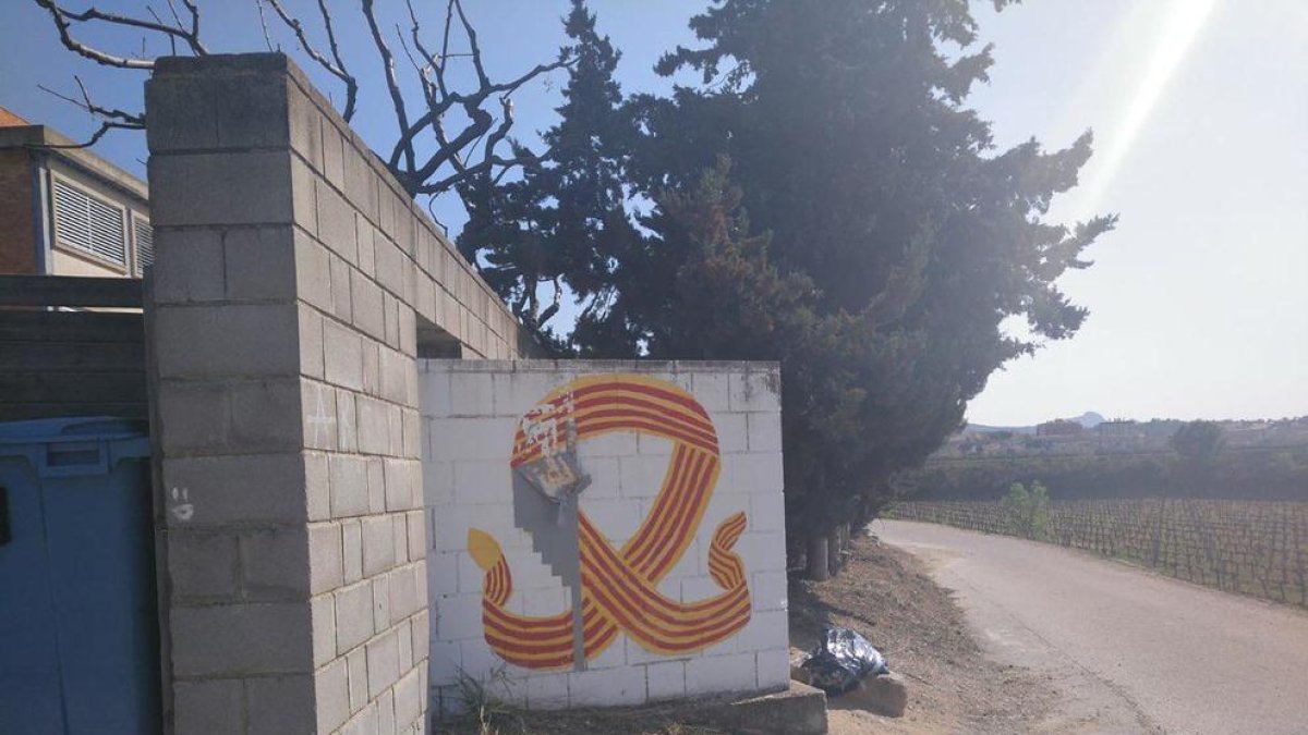 La secció sindical de CGT Ensenyament mostra el seu malestar per l'entrada de Mossos als centres escolars