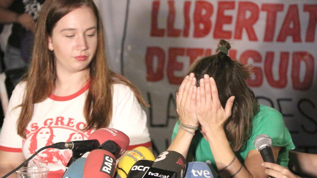 Els advocats d'Alerta Solidària no han pogut parlar amb els detinguts ni coneixen la resolució sencera