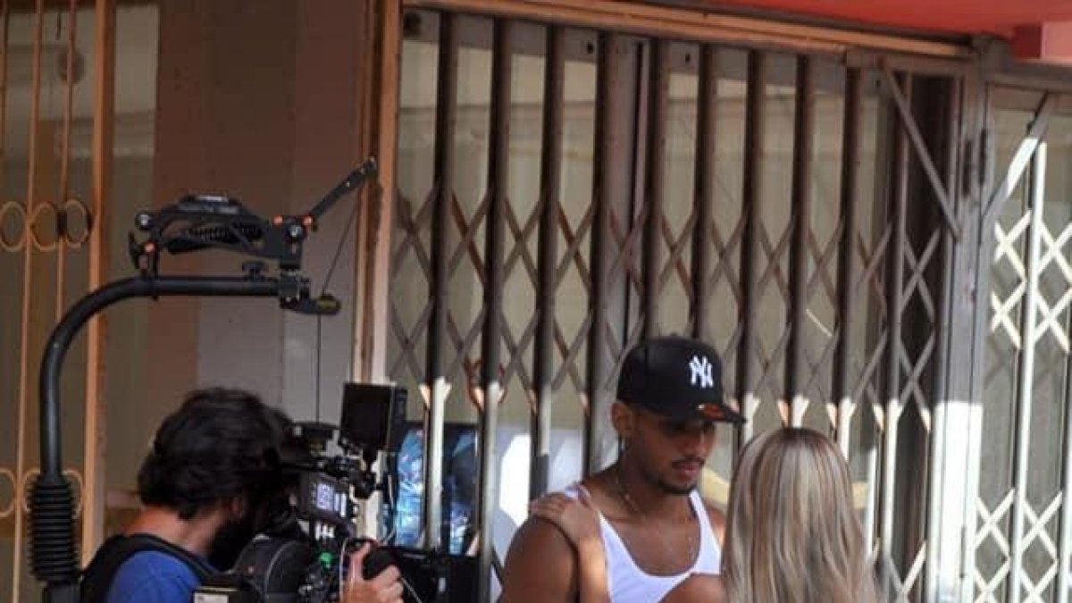 La cantant Bad Gyal enregistra un videoclip al barri Gaudí de Reus