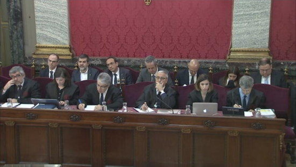 juicio 1-O, defensas