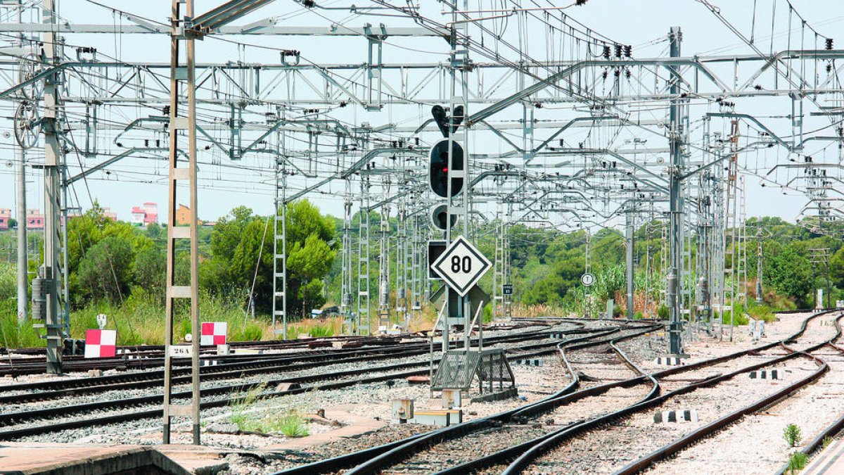 Cunit reclamará un apeadero de la alta velocidad al Penedès