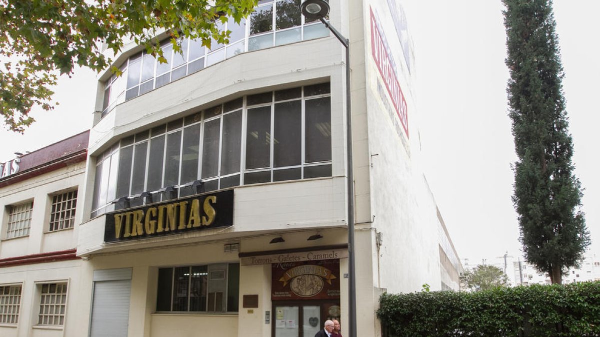 Diecinueve empleados demandan Virginias por despido improcedente