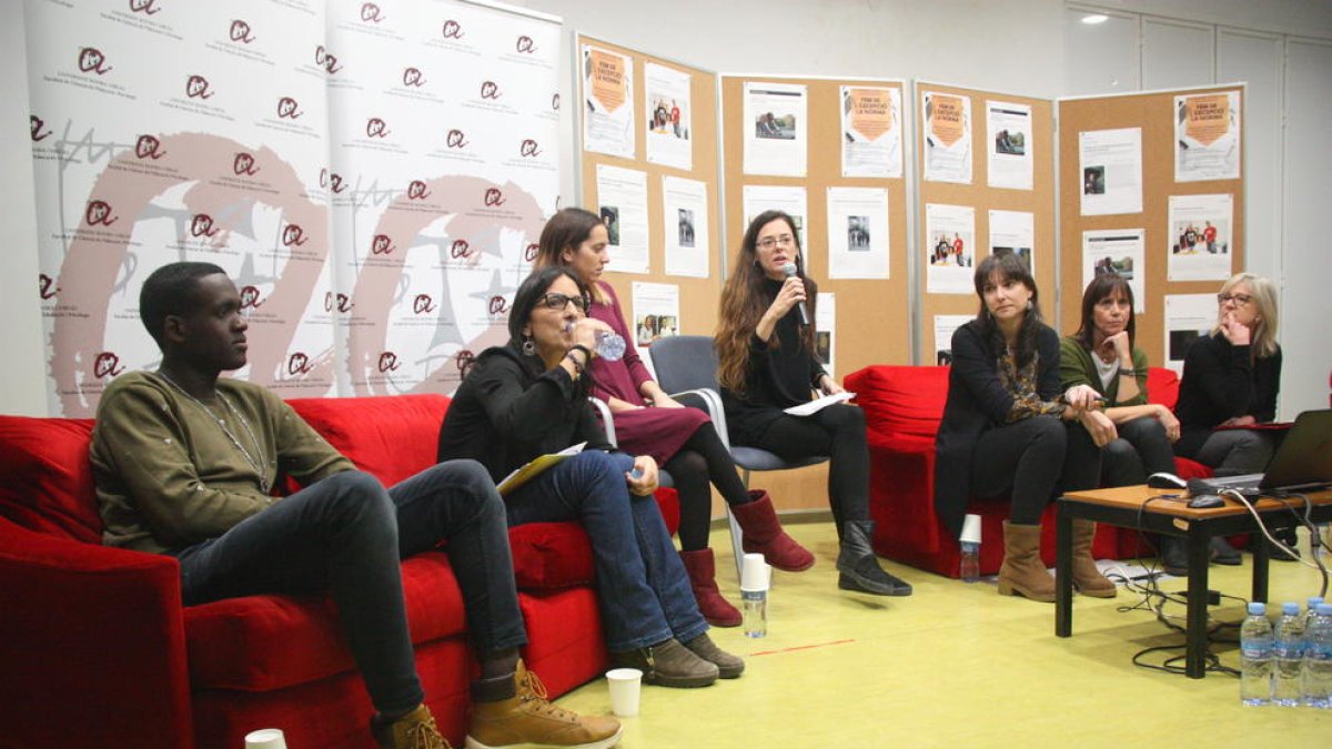 La URV aposta per la integració dels menors tutelats per la Generalitat