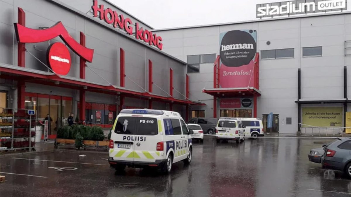 Un mort i nou ferits en un atac amb sabre en un centre d'FP de Finlàndia