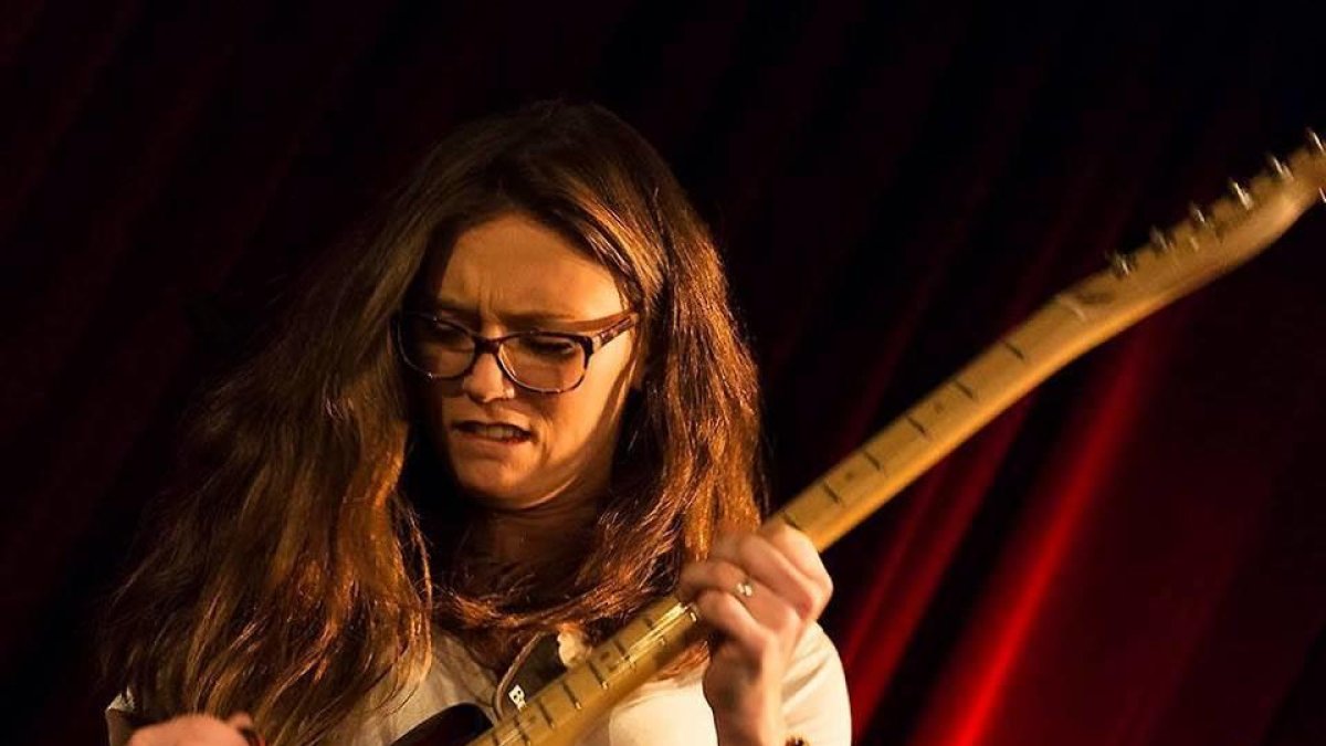 Una salouense actuará a Eurovisión con Holanda, Salou, Carlota López van de Logt