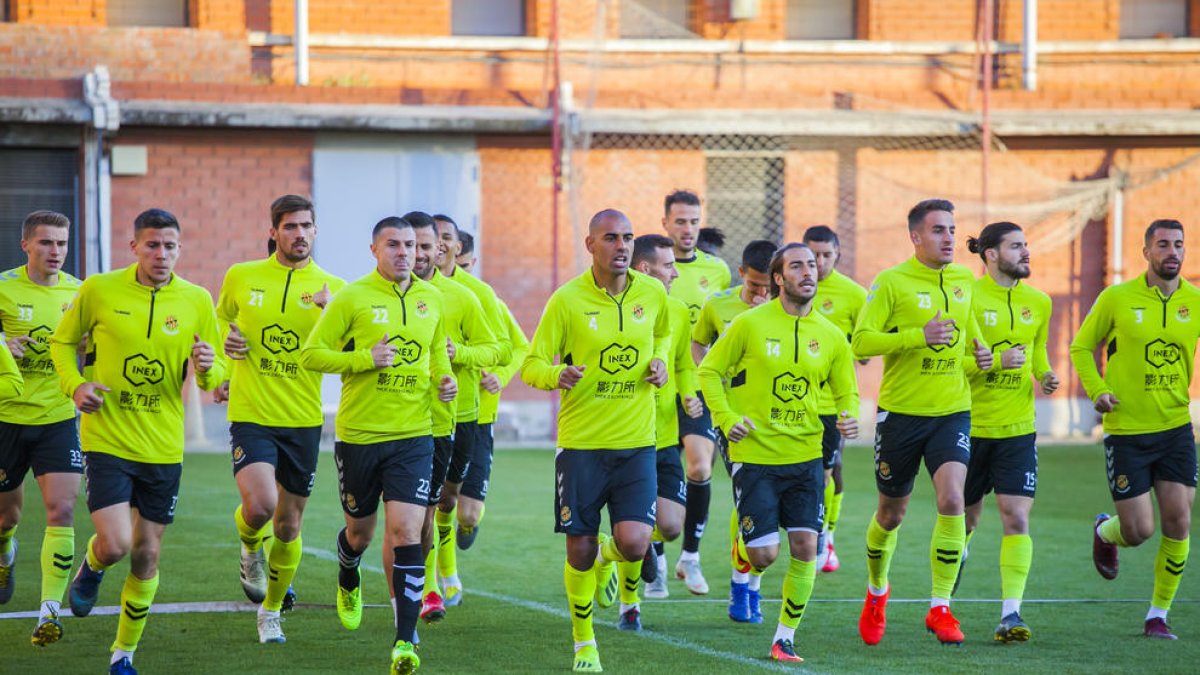 Andreu avisa en la plantilla: «Quién no crea, que dé un paso al lado»