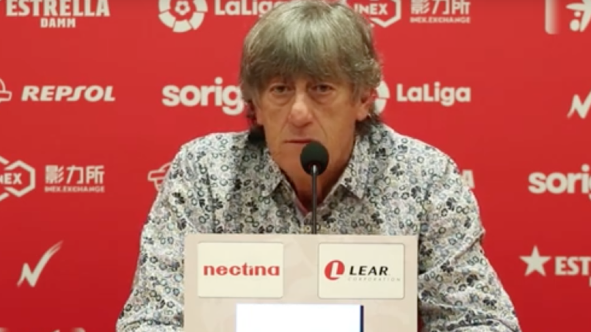 Enrique Martín: «Em sento com un entrenador nou que arriba»