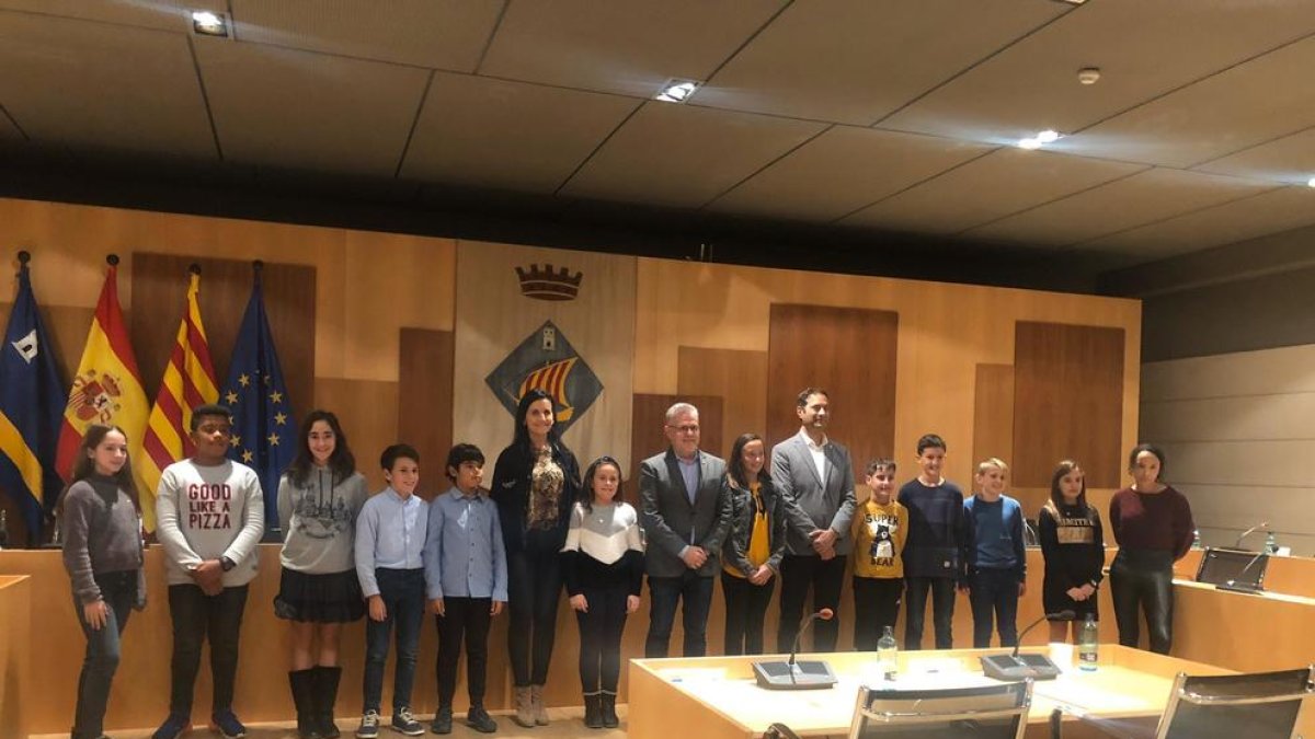 El alcalde de Salou preside a la Consitució del Consell Municipal de Infancia