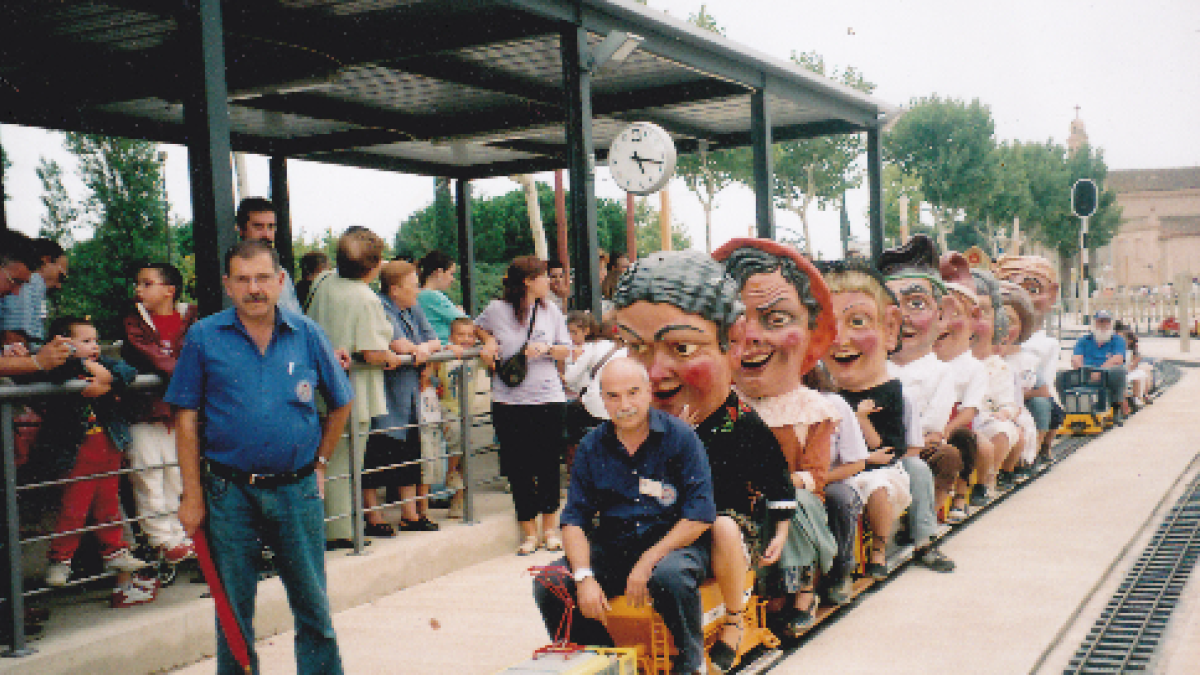 Cuarenta años en toda máquina
