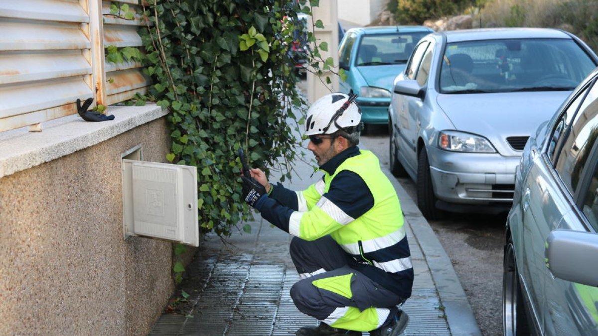 ocupación ilegal, suministro, agua, calafell, operario