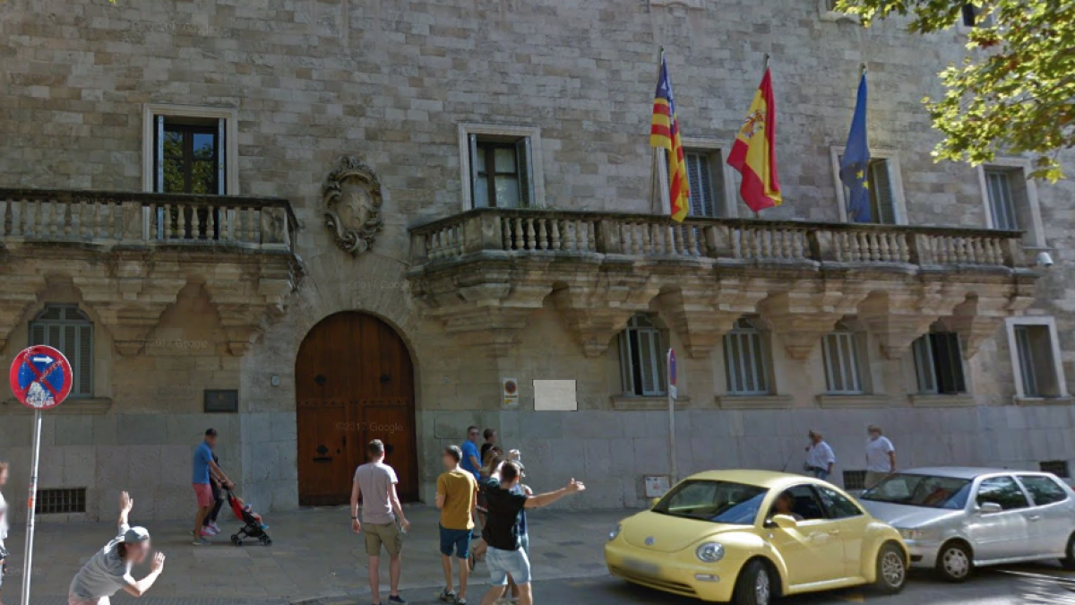 Demanen 11 anys de presó a una mare per violar al seu fill discapacitat