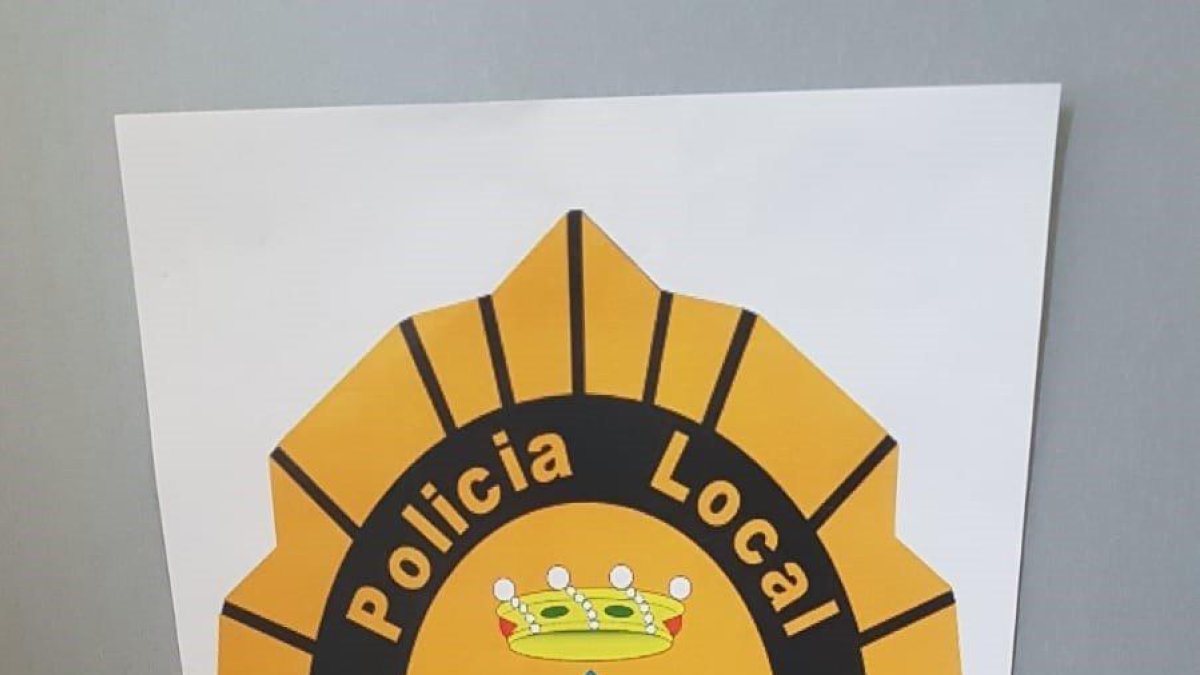 Intervienen 10.000 adhesivos de publicidad dinámica en Torredembarra