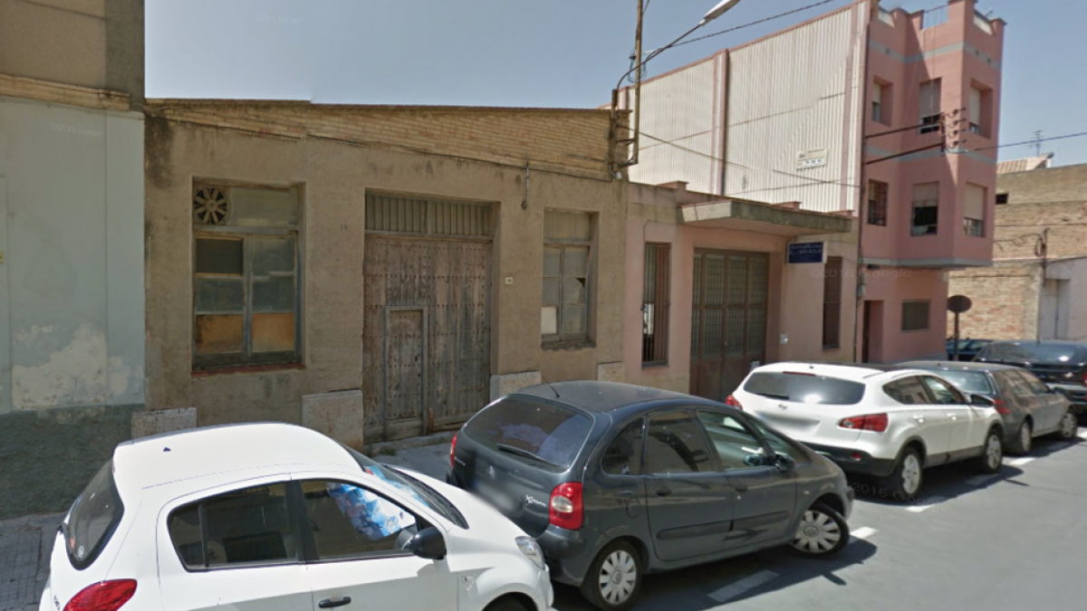 Un avís per fum en uns baixos mobilitza set dotacions de Bombers a Tortosa