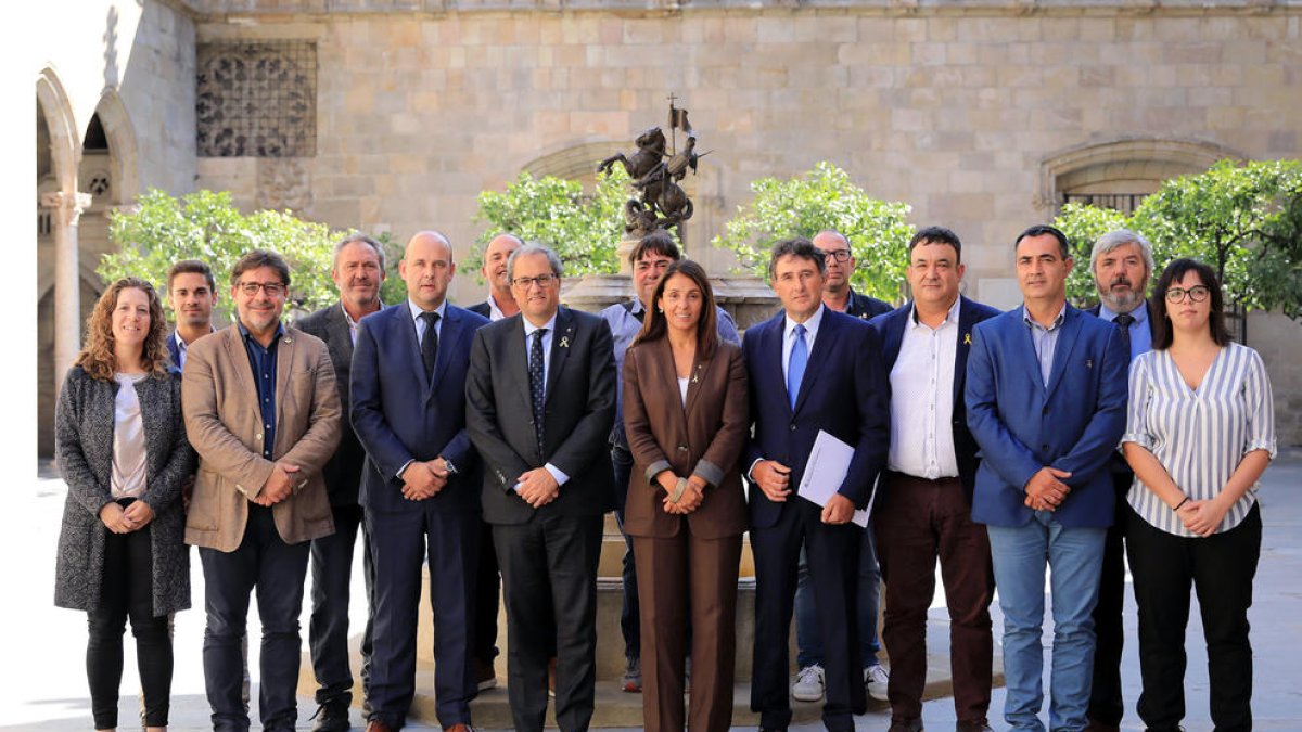 Tuesta se reúne con los alcaldes de la Terra Alta para abordar el despoblamiento de la comarca