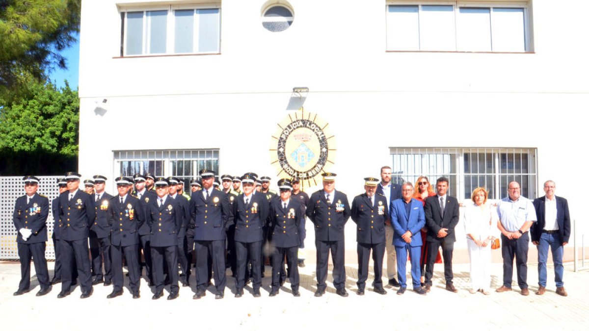La Policía Local de Rueda celebra la fiesta en honor a los Sants Àngels Custodis