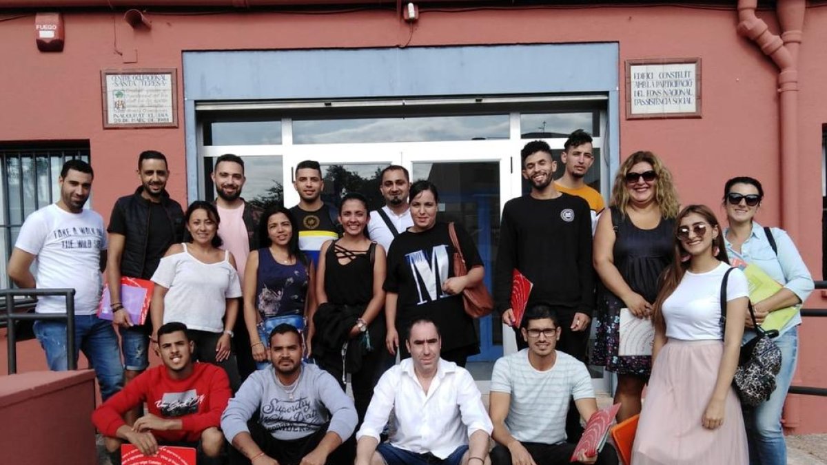 Unos 1.300 alumnos empiezan los diferentes cursos de catalán del CNL