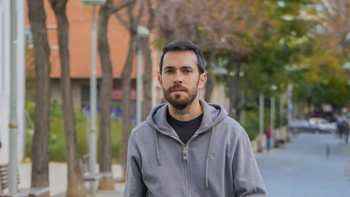 «Con la fotografía de castells busco las emociones más que la postal»