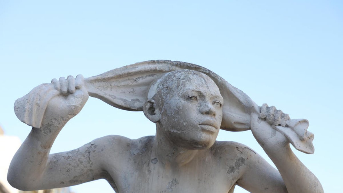 Finalizan los trabajos de restauración de la Font del Centenari