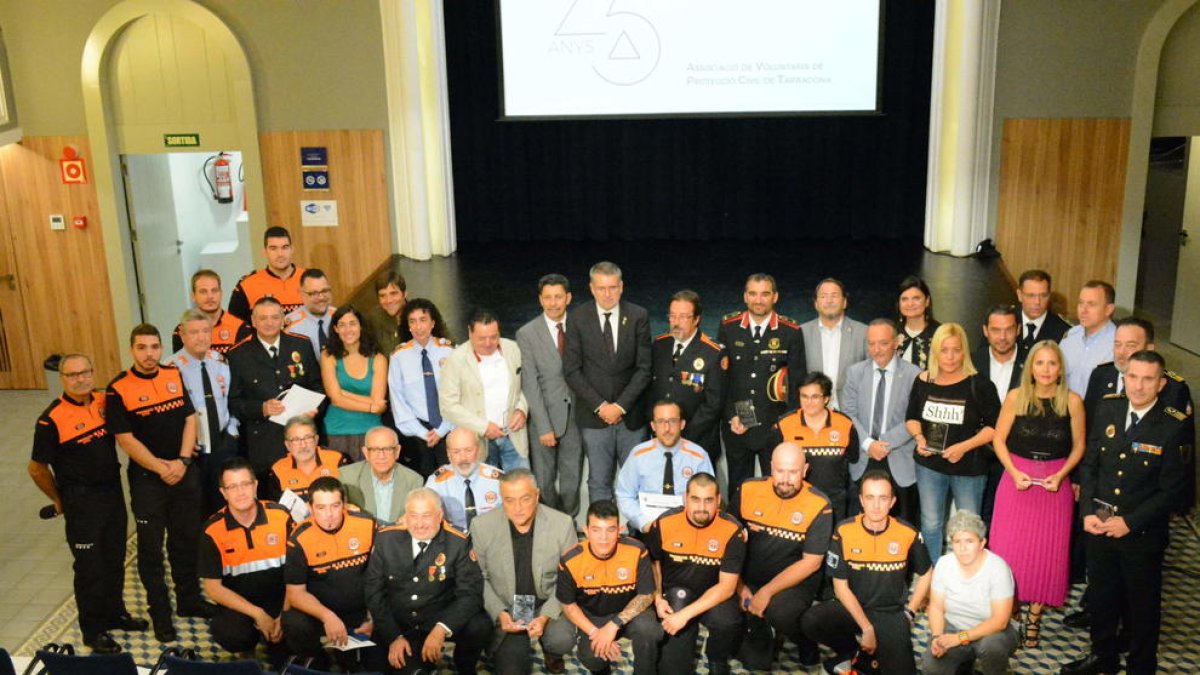 L'alcalde Ricomà lliura distincions i diplomes als voluntaris de Protecció Civil