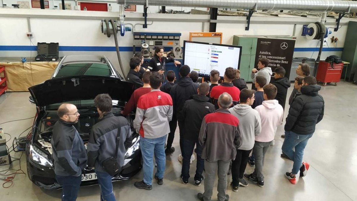 El INS Pere Martell acoge los entrenamientos de 5 modalidades del campeonato de FP de Cataluña