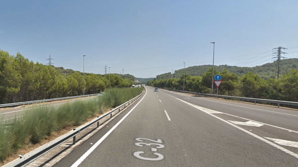 Detinguda per circular èbria prop de 8 quilòmetres en contra direcció a la C-32