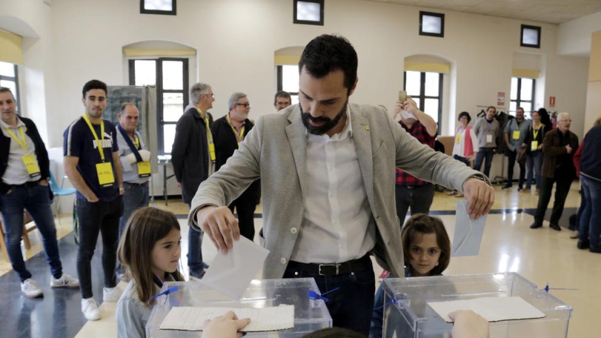 Salmonete Torrent: «Hoy no sólo decidimos qué ayuntamientos y qué Europa queremos, también nos jugamos derechos y libertades»