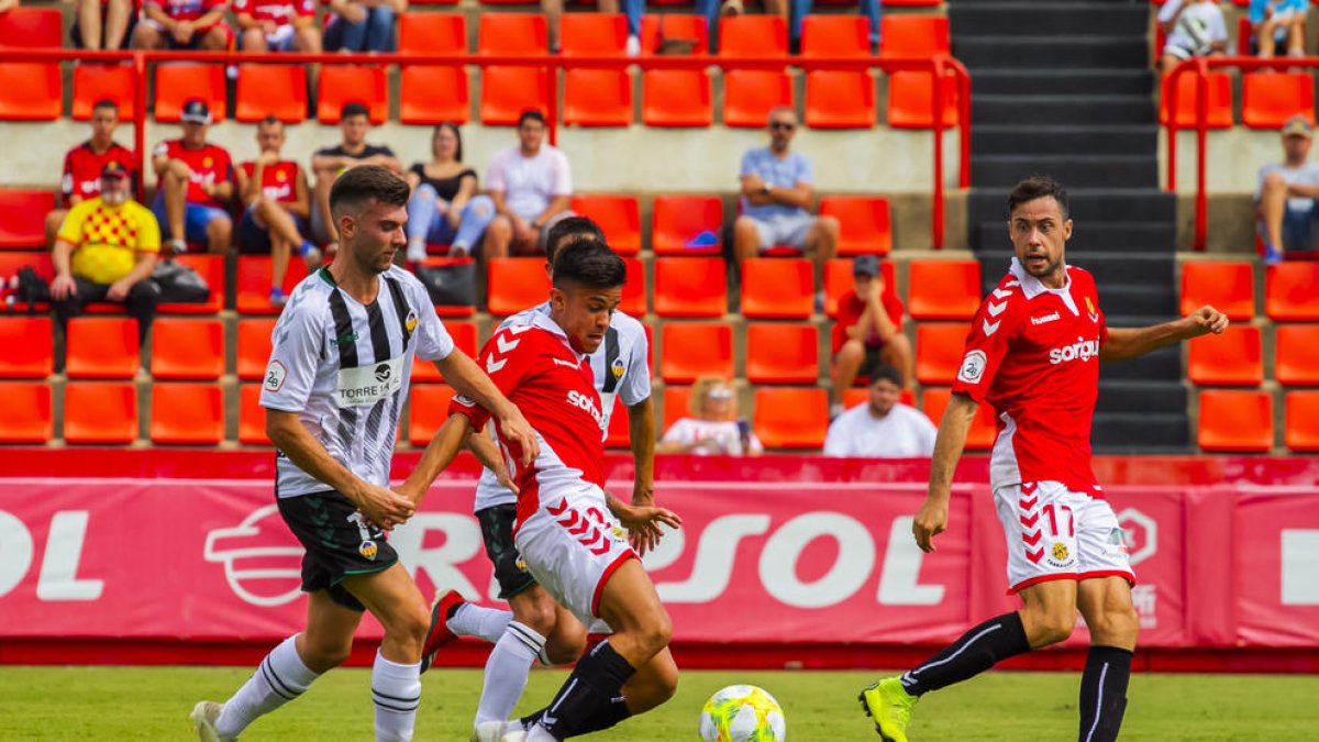 El 1x1 de los jugadores del Nàstic contra el Castellón