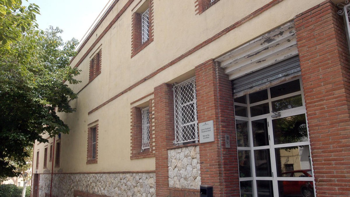 El diputat Castillo proposa que els MENA col·laborin amb el món veïnal