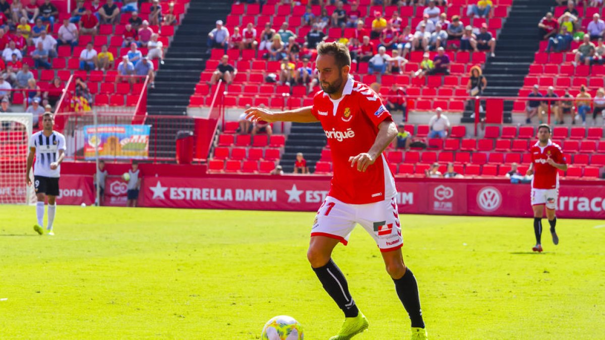Ferran Giner arriba als cent partits amb la samarreta del Gimnàstic de Tarragona