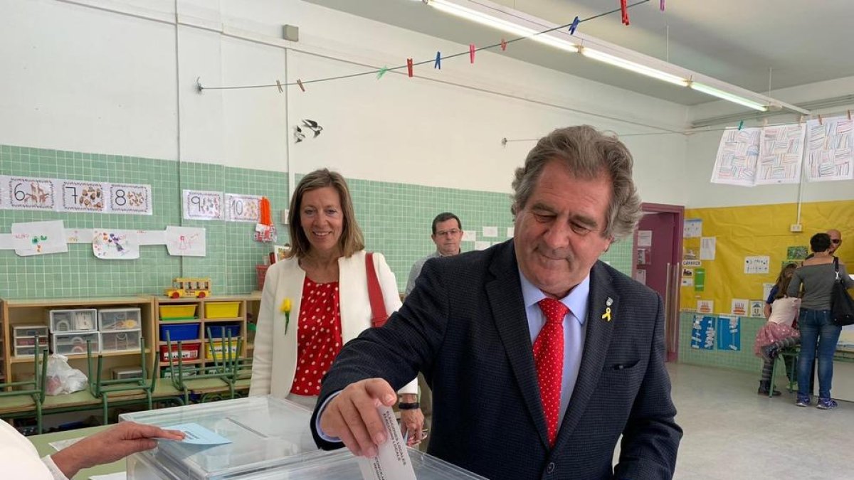 Josep Andreu votant a Montblanc.