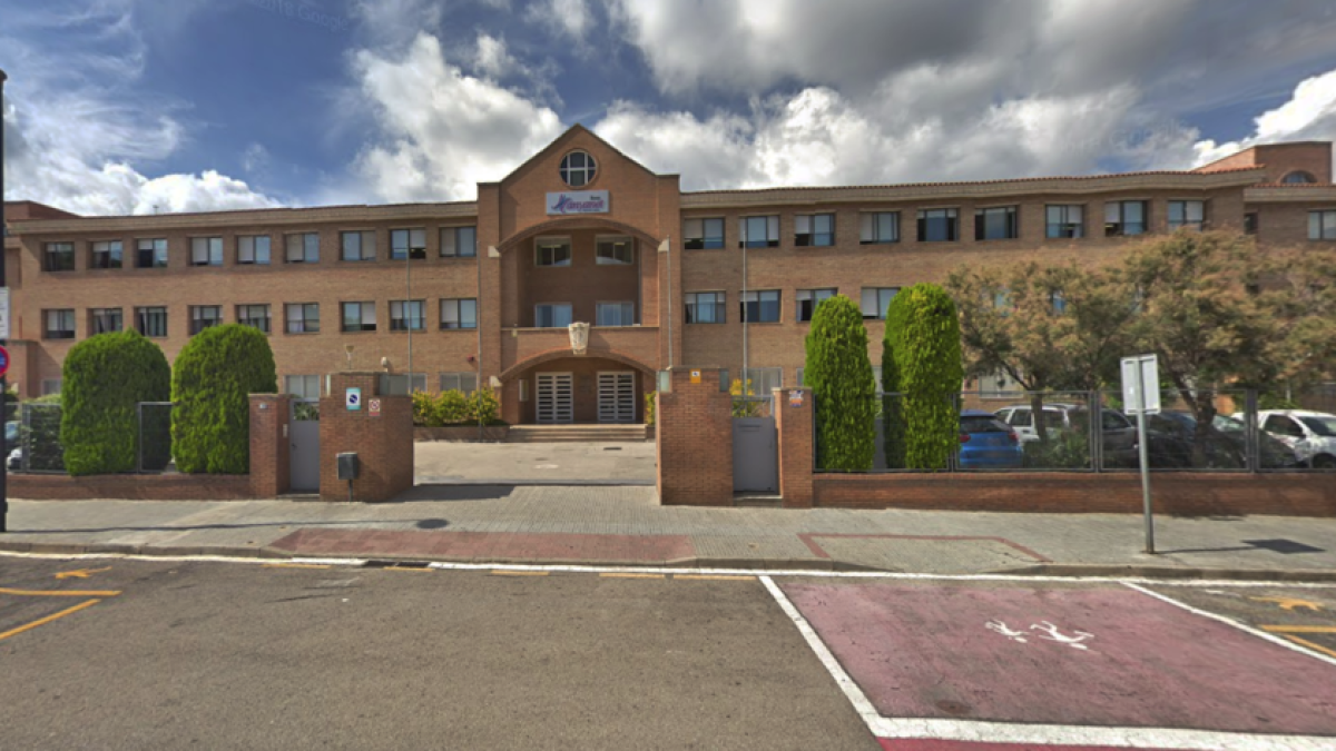 Entran a robar al Col·legi Pare Manyanet y se llevan la recaudación de la caja