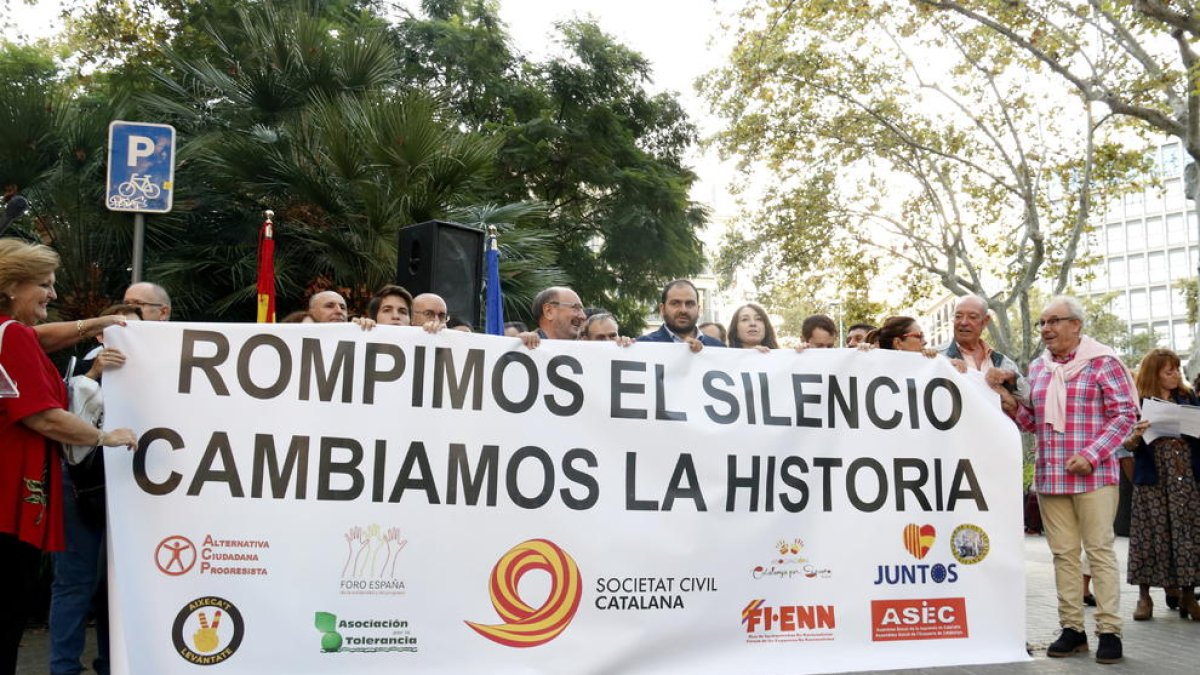 SCC avisa de que convocará protestas si el independentismo «abraza de nuevo la vía de la insurrección»