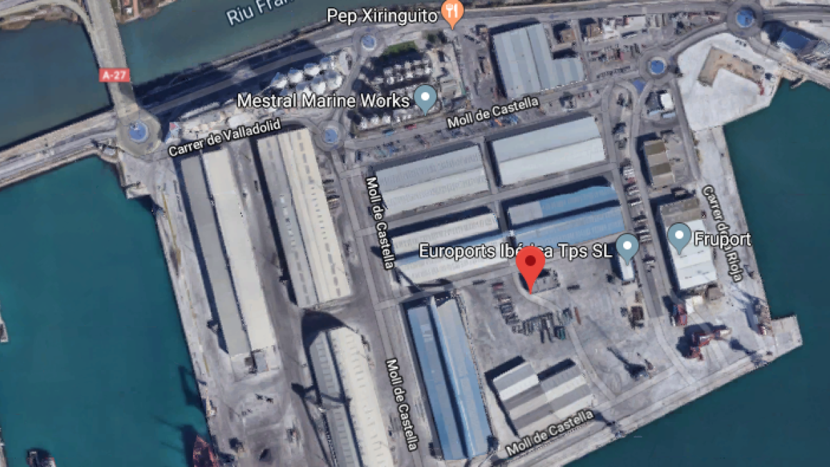 Las altas temperaturas provocan un incendio en el Moll de Castella del Port de Tarragona