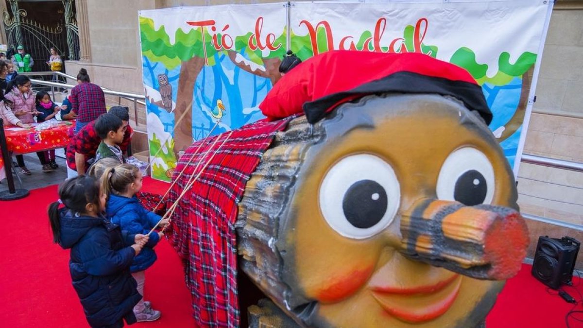 El Tió, una de las actividades que ha empezado la agenda de esta Navidad en Tarragona