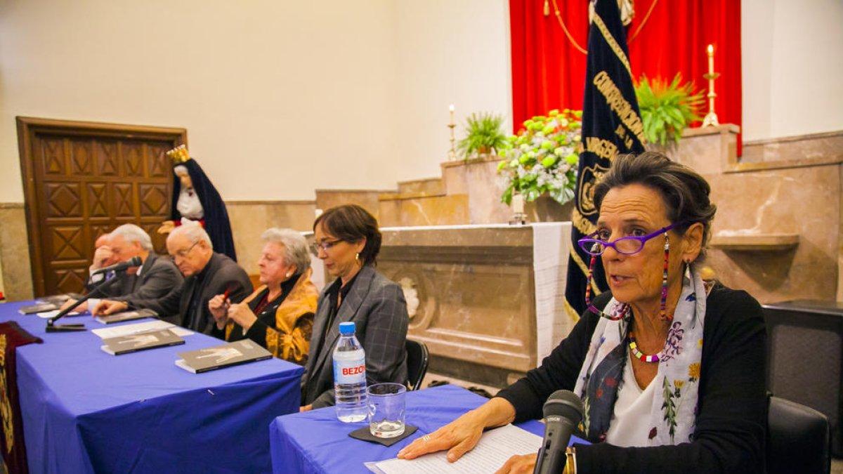 La doctora de la URV Joana Zaragoza presenta l'opuscle de la Soledat