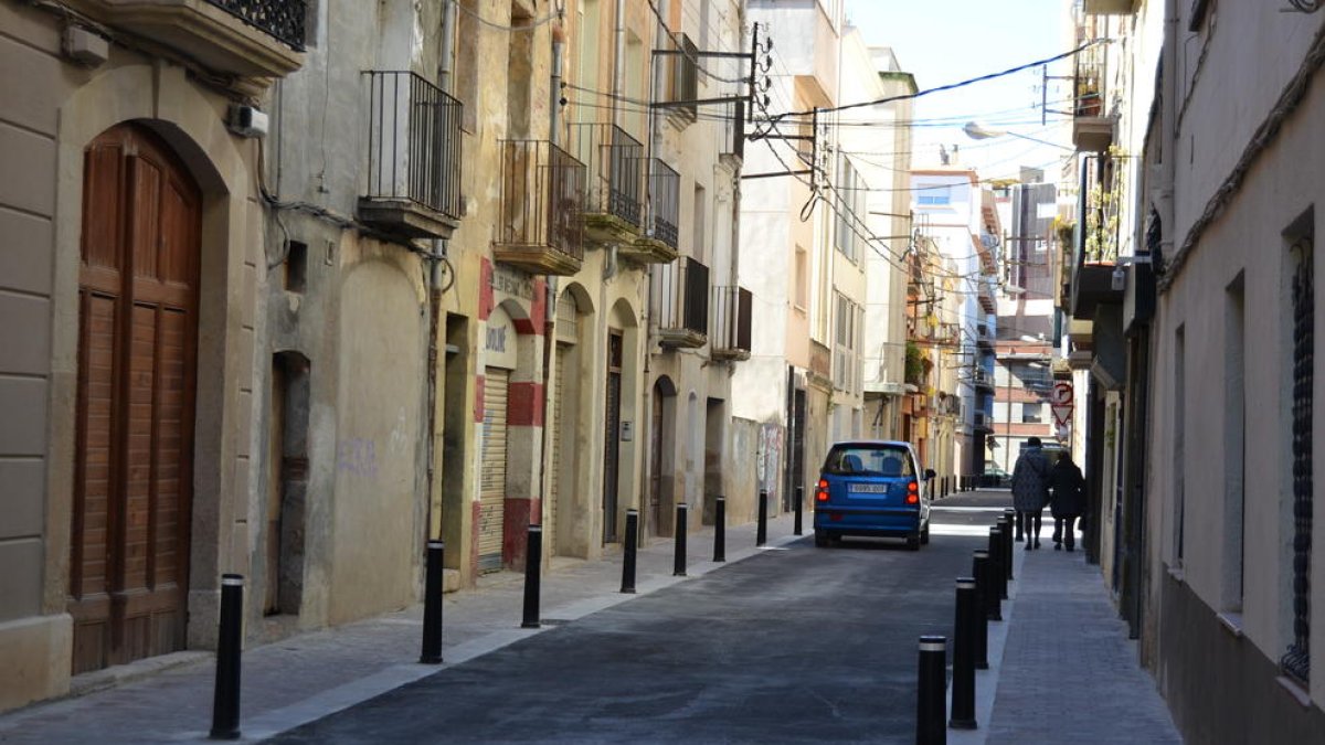 Imatge del remodelat carrer de la Victòria de Reus.