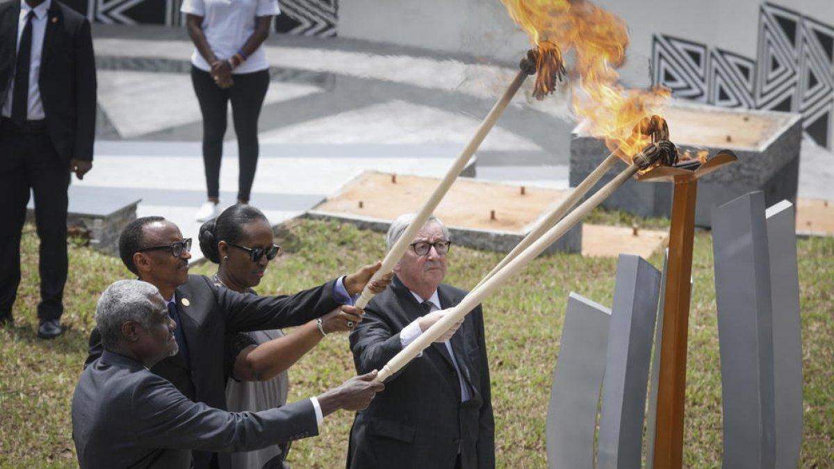 Ruanda recorda els 25 anys del genocidi per a evitar que caigui en l'oblit