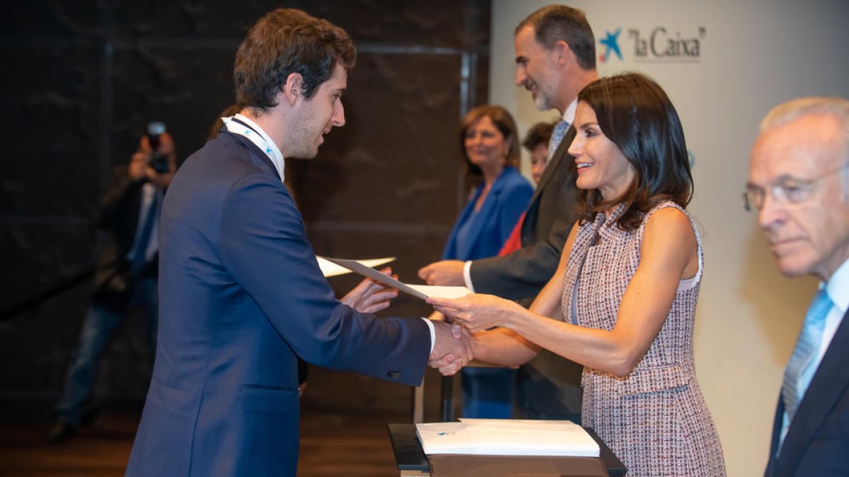 Tres tarragonins reben una beca de 'la Caixa' per estudiar a l'estranger