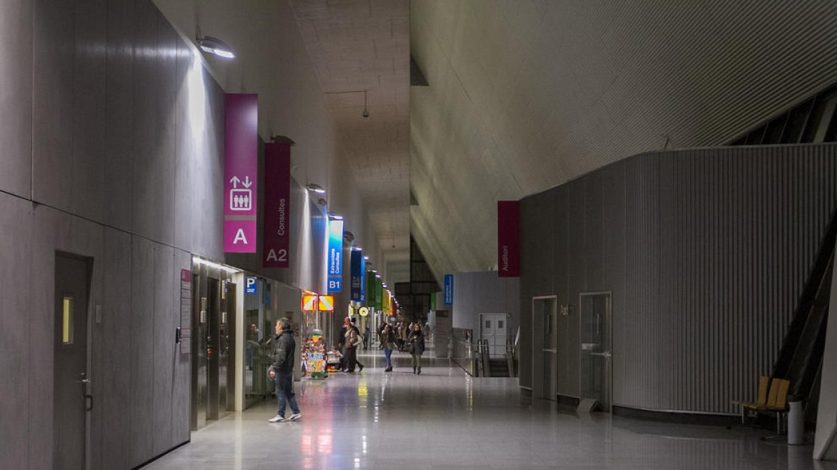 Salut subrogarà serveis i personal de Sagessa «amb les condicions vigents»