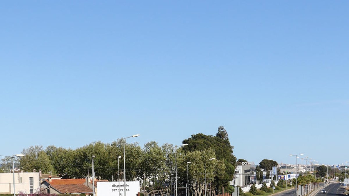 Mas Carpa reivindica una mejora de los accesos a la urbanización