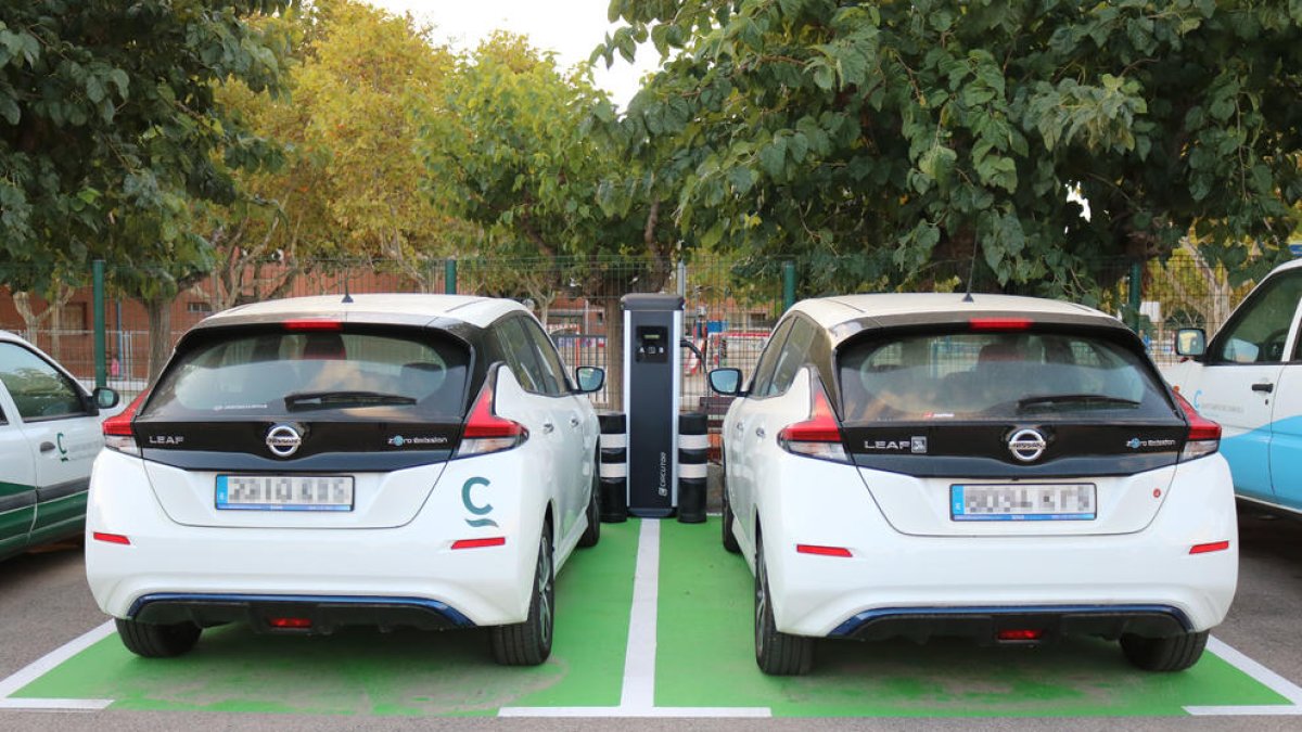L'Ajuntament de Cambrils renova la flota municipal amb vehicles elèctrics i híbrids