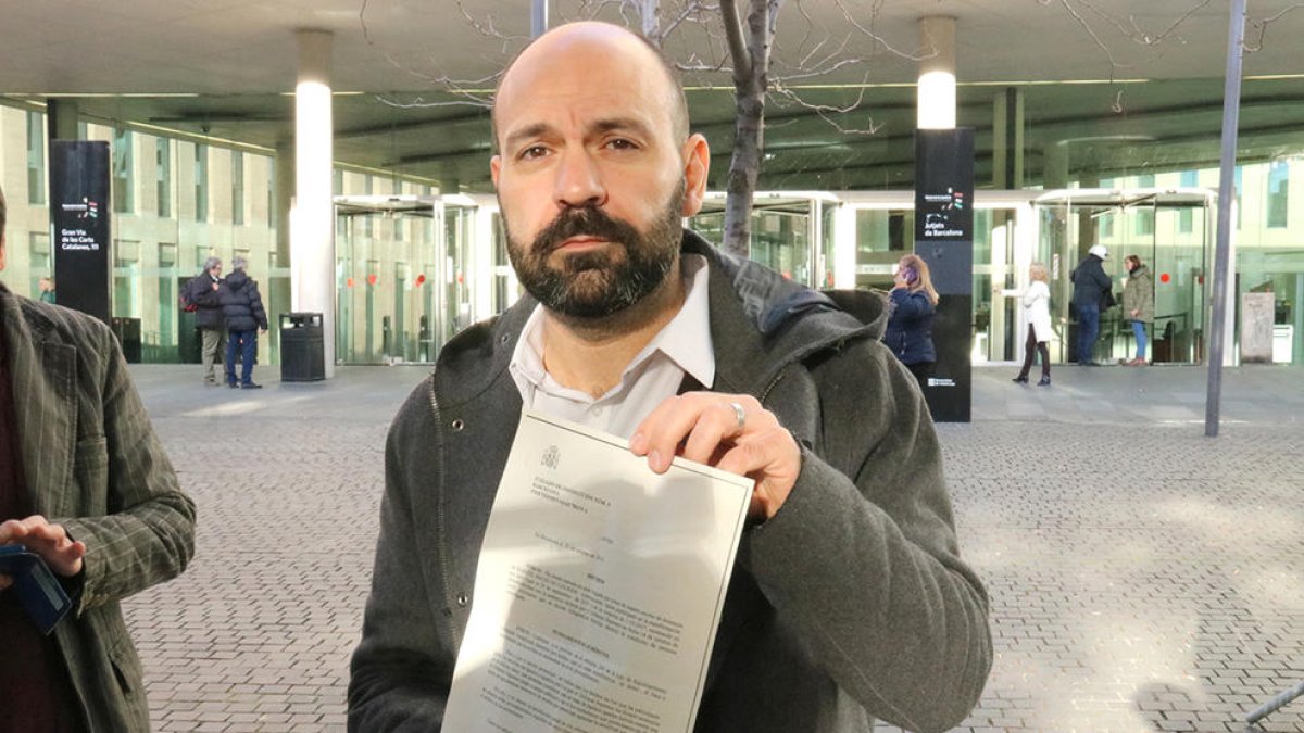 Arxivada l'autoinculpació de Mauri perquè no és «càrrec públic» i Òmnium recorda que Cuixart tampoc ho és