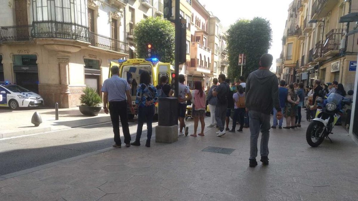 Atropellen a una dona al Raval de Jesús de Reus