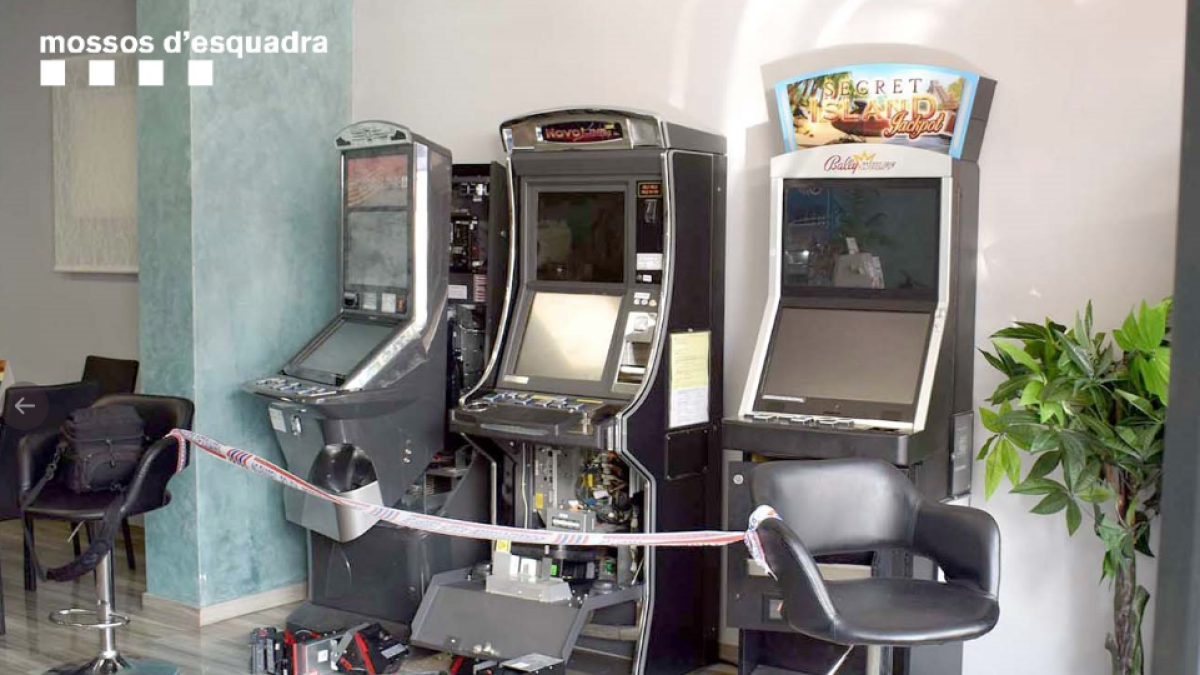 A presó els cinc integrants d'un grup criminal dedicat als robatoris en establiments comercials i domicilis