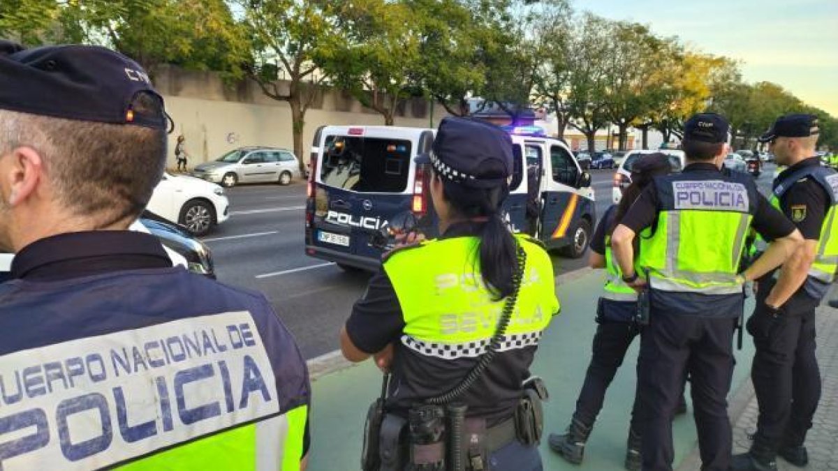 Policia Nacional, Policia Local Sevilla