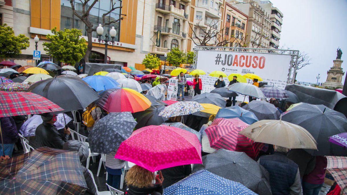 Ballesteros desautoritza el regidor Acero arran d'un acte d'Òmnium