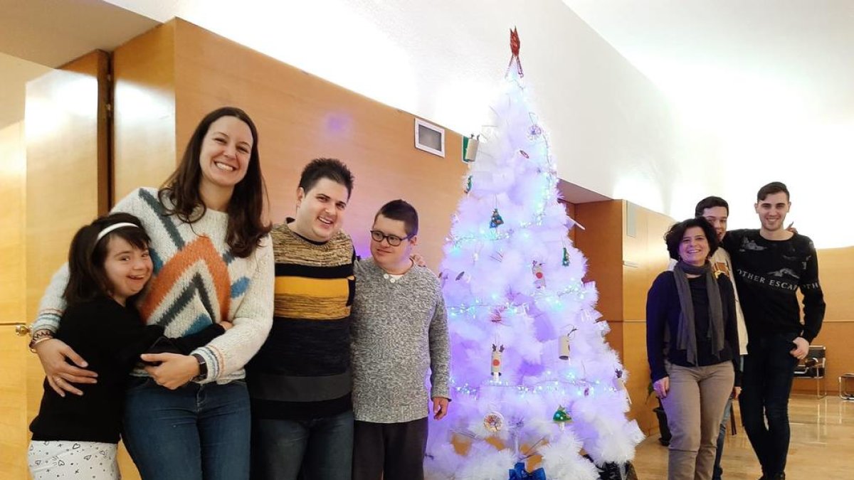Associació Down, arbre de Nadal, oficines Benestar Social, Reus