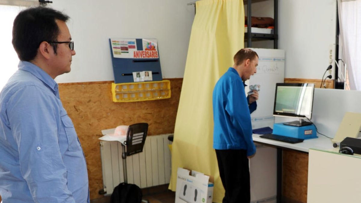 URV, Robòtica, Joc, interacció social, recerca, paràlisi cerebral, terapèutic, moviment