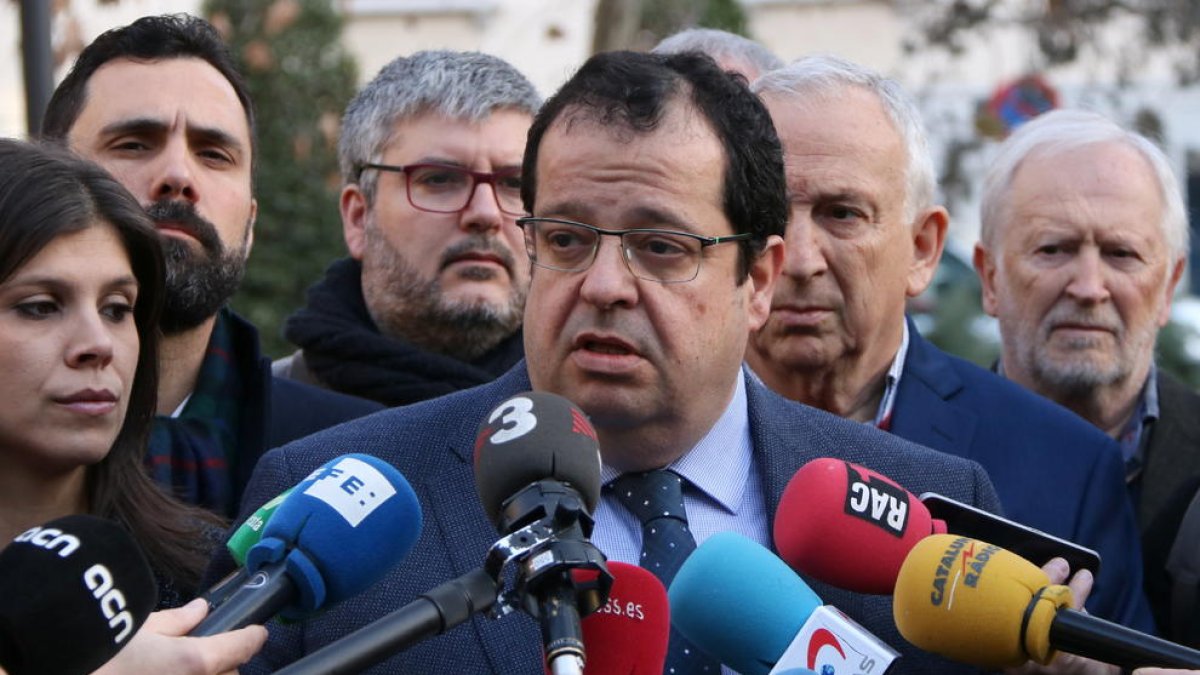 Elena: «Duermen 5 horas para hacer interrogatorios en que se juegan 17 años de prisión. No tiene ni pies ni cabeza»