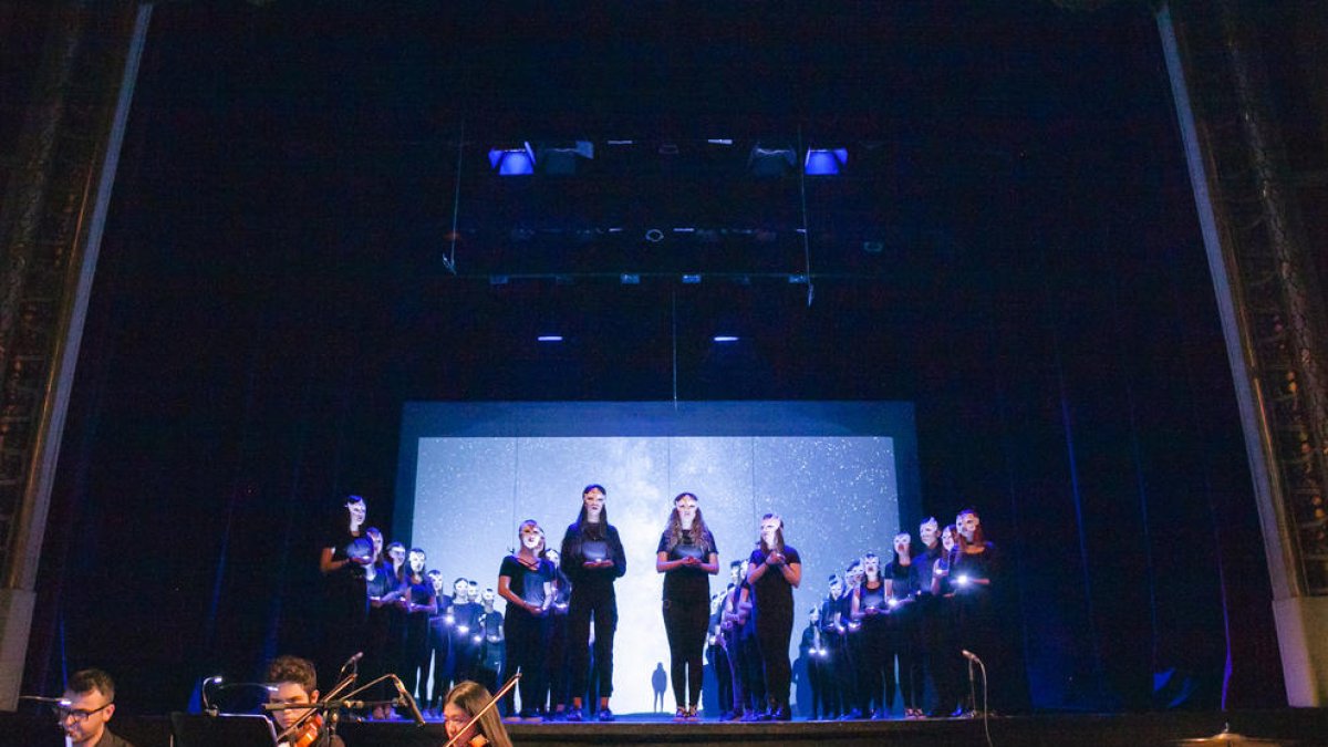 El INS Salvador Vilaseca de Reus recauda fondos con un musical